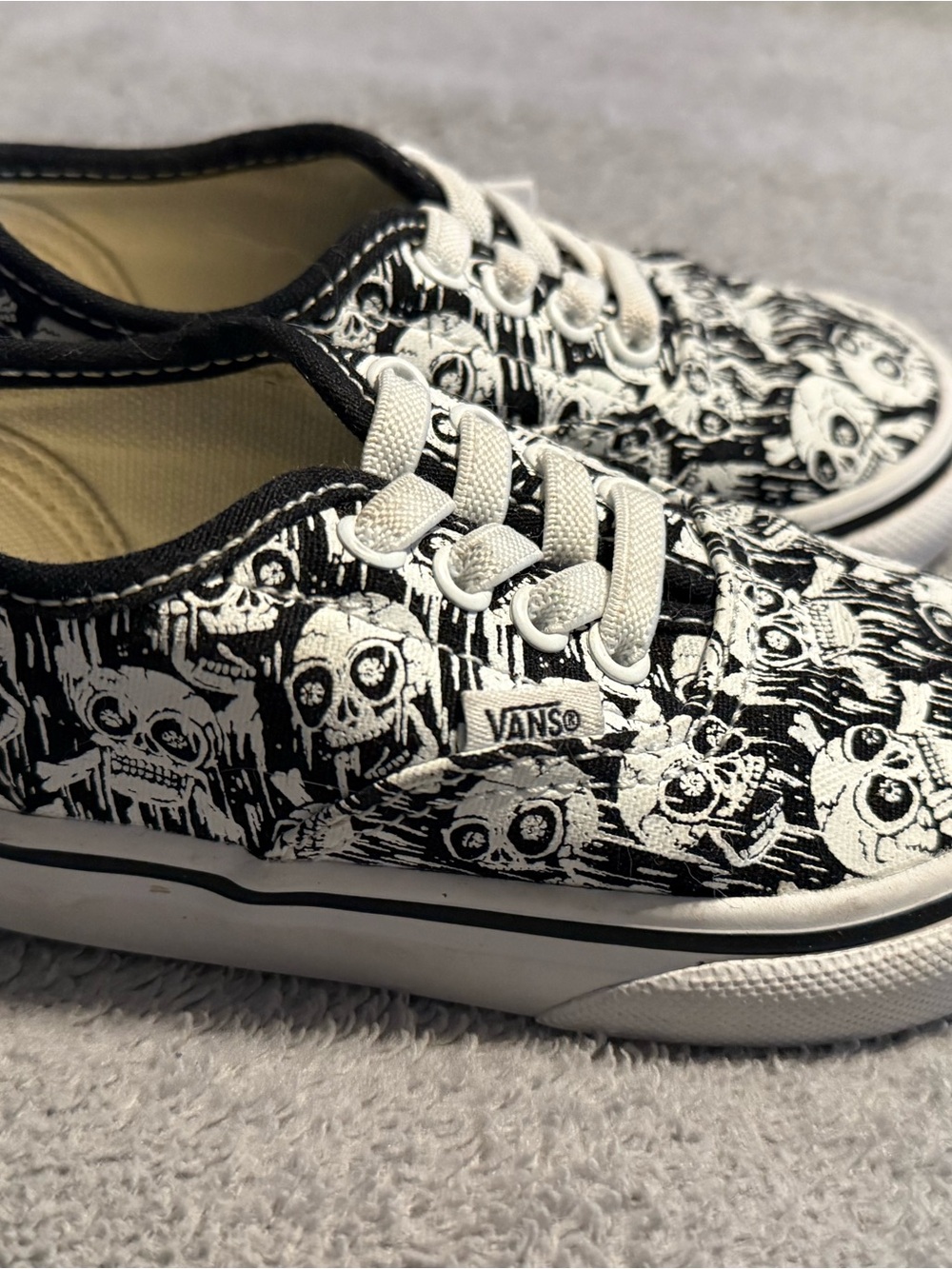 Vans Kids Black and White Skull Print Sneakers